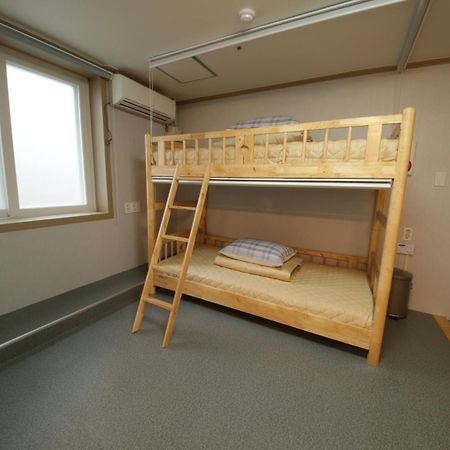 Hostel Mihojae Puszan Szoba fotó
